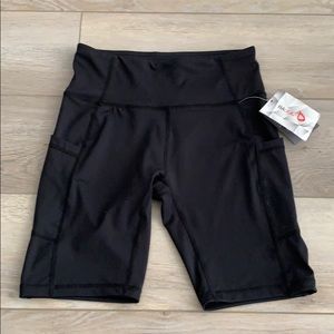 Bayleaf Women’s 8” Biker Shorts- Small